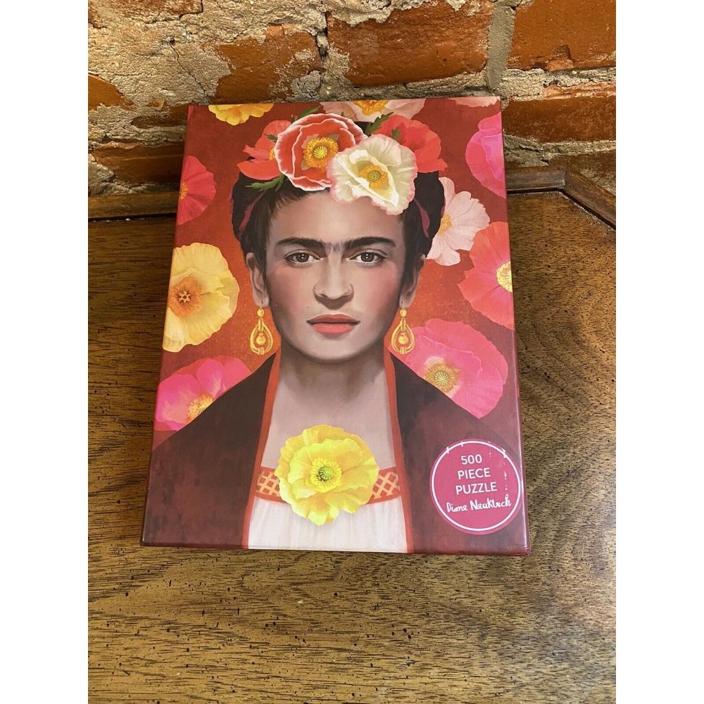 NEW Sealed Frida Kahlo Icon Series 500 Pieces Art Portrait Flowers bag is seal